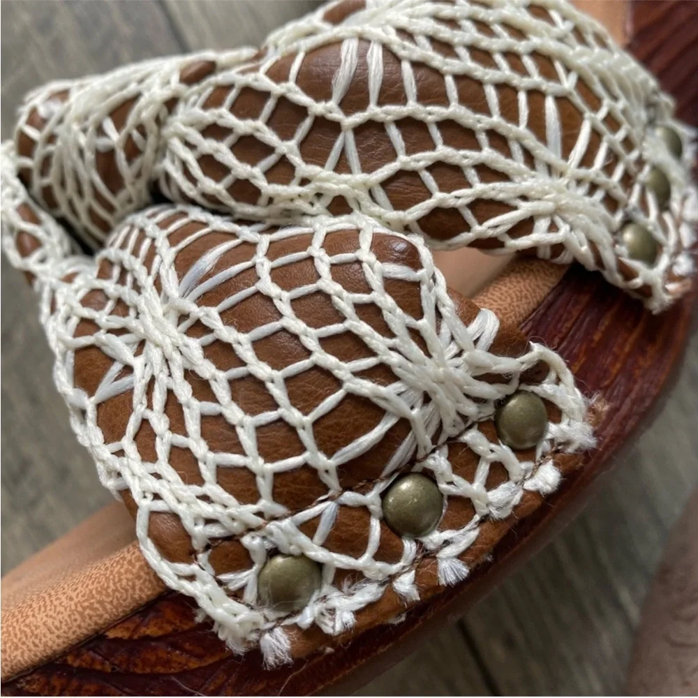 NWT Korks Natalia Cream Crochet Lace Sandals Heel Platform Brown Tan Leather 11